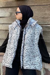 Modalamelif Kapüşonlu Çift Cepli Benekli Şişme Yelek Siyah