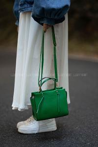 Lamelif Deri Görünümlü Püskül Detay Çanta Yeşil