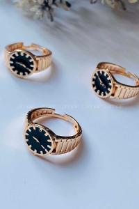 Modalamelif Saat Detaylı Siyah Yüzük