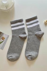 Lamelif Gri Beyaz Çizgili Tenis Çorap