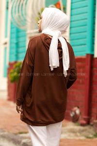 Modalamelif Kapüşon Detaylı Kanguru Cepli Arma Nakışlı Sweat Acıkahve