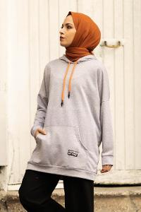 Modalamelif Kapüşon Detaylı Kanguru Cepli Arma Nakışlı Sweat Gri