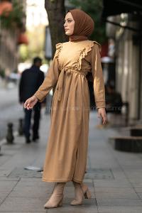 Modalamelif Fitilli Omuz Fırfır Detaylı Büzgü Detaylı Kuşaklı Elbise Sütlükahve
