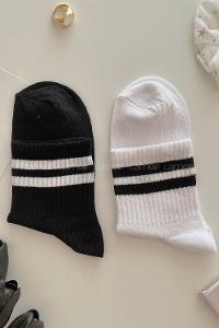 Lamelif Siyah ve Beyaz Çizgili Tenis Çorap