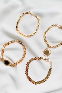 Modalamelif Gold 4Lü Güneş ve Charm Detaylı Bileklik Seti