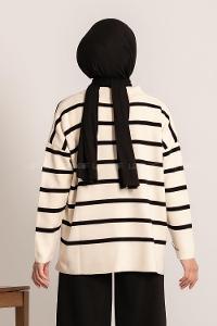 Modalamelif Polo Yaka Yırtmaç Detaylı Çizgi Desenli Kazak Ekru-Siyah