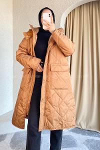 Modalamelif Kapüşon Detaylı Kapak Cepli Kapitone Mont Camel