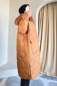 Modalamelif Kapüşon Detaylı Kapak Cepli Kapitone Mont Camel