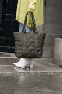 Lamelif Puf Kumaş Kapitone Desenli Çanta Haki Yeşil