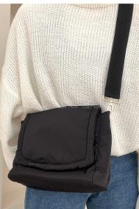 Black Buckle Skin Hand Bag Bag