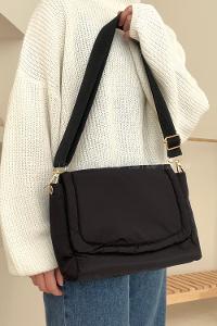 Black Buckle Skin Hand Bag Bag