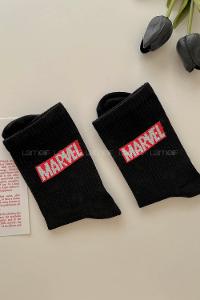 Lamelif Marvel Yazılı Siyah Çorap