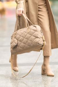 Lamelif  Cüzdan Aksesuarlı Barrel Kapitone Çanta Bej