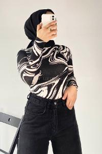 Black Crew Neck Body