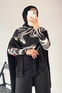 Black Crew Neck Body