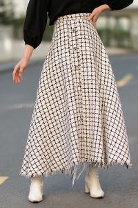 Modalamelif Önü Düğme Detaylı Püsküllü Etek Beyaz