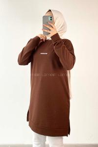 Modalamelif Wısconsın Yazı Baskılı Yırtmaçlı Tunik Acıkahve