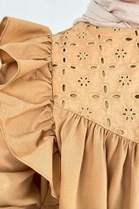 Modalamelif Omuz Fırfırlı Papatya Nakışlı Tunik Bej
