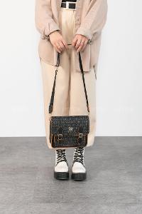 Black Tan Buckle Skin Hand Bag Arm Bag Bag