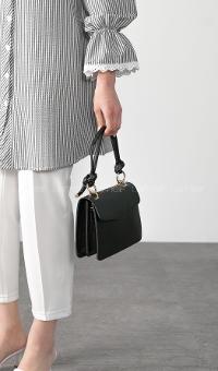 Black Buckle Skin Hand Bag Arm Bag Bag