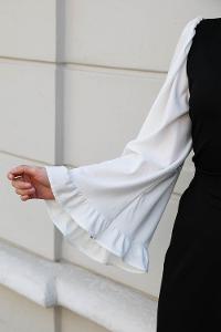 Lamelif Garnili Kolu Volanlı Tesettür Elbise Siyah