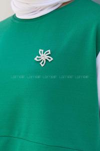 Emerald Green Crew Neck Long Arm With Brooch Crepe Fabric Regular Trousers Comfortable Suit