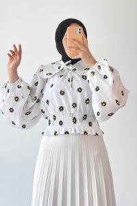 Black Crew Neck Long Arm Without Accessories Cotton Fabric Unprinted Blouse