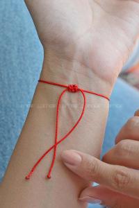 Red Belted Gold Straight Wristband