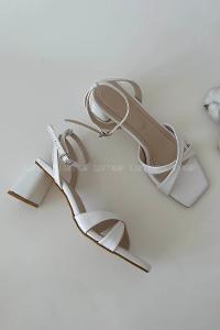 White Heeled Shoes