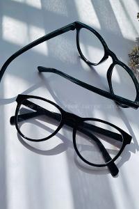 Black Glasses