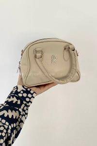 Cream Buckle Skin Hand Bag Bag