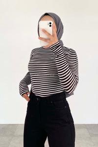 Lamelif Yarım Balıkçı Yaka Çizgili Body Siyah-Beyaz