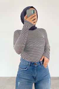 Lamelif Yarım Balıkçı Yaka İnce Çizgili Body