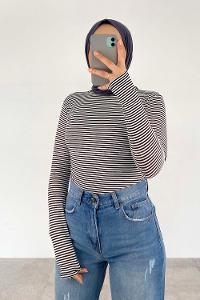 Lamelif Yarım Balıkçı Yaka İnce Çizgili Body