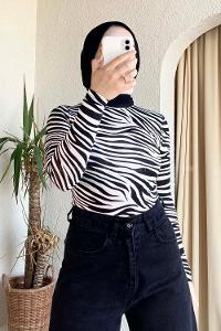 Black-1 Medium Crew Neck Long Arm Cotton Body