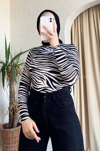 Black-1 Medium Crew Neck Long Arm Cotton Body