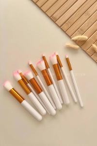 White Makeup Brush