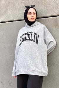 Lamelif Brooklyn Baskı Detaylı Kapüşonlu Sweatshirt Gri