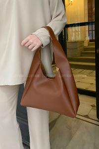 Tan Buckle Skin Hand Bag Bag