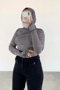 Lamelif Eldiven Detaylı Çizgili Balıkcı Yaka  Body Siyah Beyaz