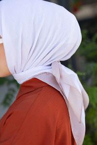 Lamelif Monoğram Eşarp Beyaz-Bej