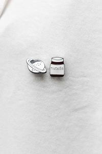 Lamelif Gezegen Broş