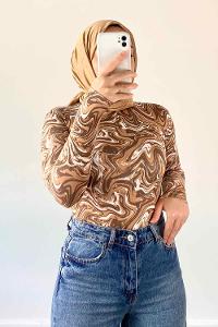 Lamelif Bisiklet Yaka Ebru Desenli Body Karamel