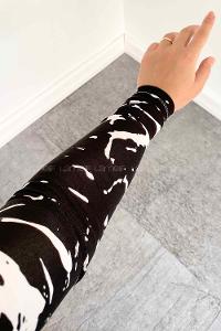 Lamelif Bisiklet Yaka Mermer Desenli Body Siyah