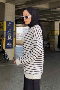 Black Crew Neck Combed Fabric Unprinted Tunic