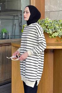 Black-1 Crew Neck Long Arm Printed Sweatshirt