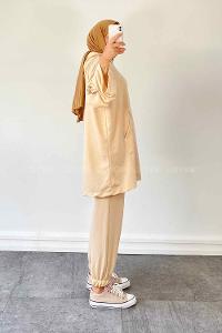 Cream Hood Neck Half Arm Arm Two Threads Comfortable Suit