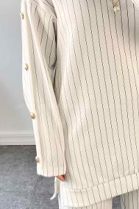 White Medium Crew Neck Long Arm With Necklace Crepe Fabric Comfortable Suit