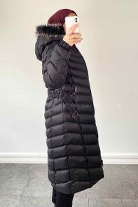 Black Zippered Neck Long Arm Coat