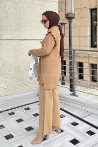 Lamelif Fırfırlı Triko İkili Tesettür Takım Sütlü Kahve